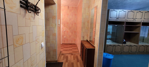 Продам однокомнатную (1-комн.) квартиру, Рябиновая ул, 11, Ханты-Мансийск г