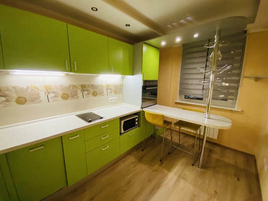 Продам двухкомнатную (2-комн.) квартиру, Комендантский пр-кт, 21к2, Санкт-Петербург г