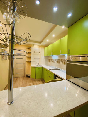 Продам двухкомнатную (2-комн.) квартиру, Комендантский пр-кт, 21к2, Санкт-Петербург г