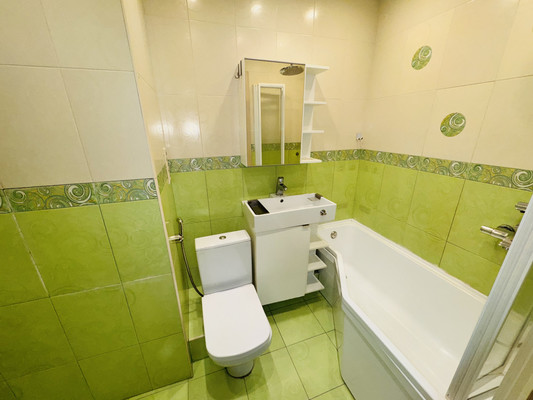 Продам двухкомнатную (2-комн.) квартиру, Комендантский пр-кт, 21к2, Санкт-Петербург г