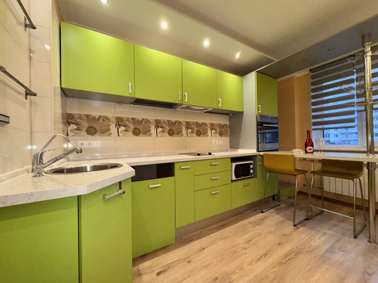 Продам двухкомнатную (2-комн.) квартиру, Комендантский пр-кт, 21к2, Санкт-Петербург г