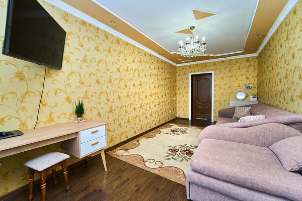 Продам двухкомнатную (2-комн.) квартиру, 1-го Мая ул, 338, Краснодар г