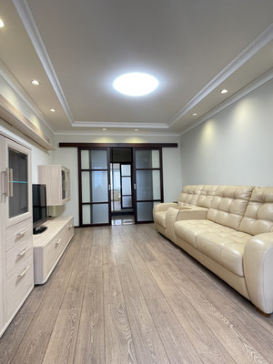 Продам трехкомнатную (3-комн.) квартиру, Россошанская ул, 4к2, Москва г