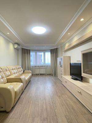 Продам трехкомнатную (3-комн.) квартиру, Россошанская ул, 4к2, Москва г