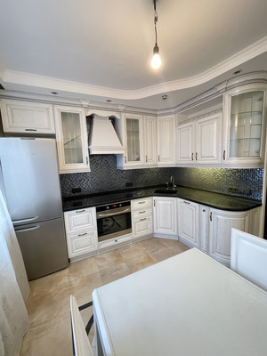 Продам трехкомнатную (3-комн.) квартиру, Россошанская ул, 4к2, Москва г