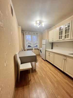 Продам двухкомнатную (2-комн.) квартиру, Гоголя ул, 7, Химки г