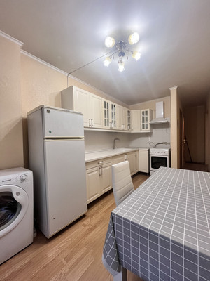 Продам двухкомнатную (2-комн.) квартиру, Гоголя ул, 7, Химки г