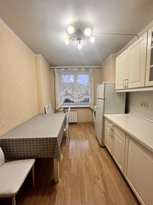 Продам двухкомнатную (2-комн.) квартиру, Гоголя ул, 7, Химки г