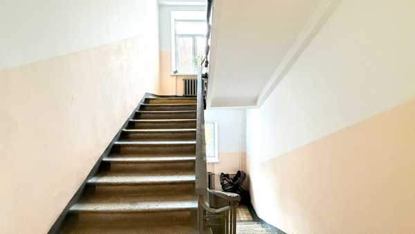 Продам трехкомнатную (3-комн.) квартиру, Гжатская ул, 8, Москва г