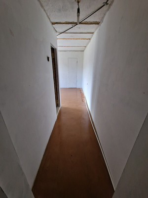 Продам двухкомнатную (2-комн.) квартиру, Молодежная ул, 11, Холмск г