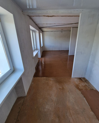 Продам двухкомнатную (2-комн.) квартиру, Молодежная ул, 11, Холмск г