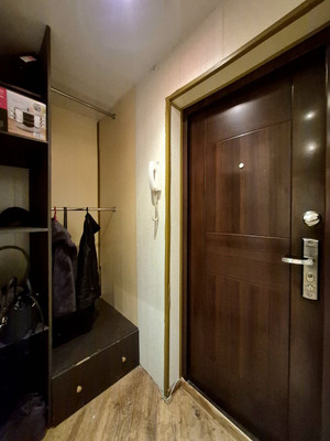 Продам однокомнатную (1-комн.) квартиру, Ленинградский проезд, 5, Подольск г