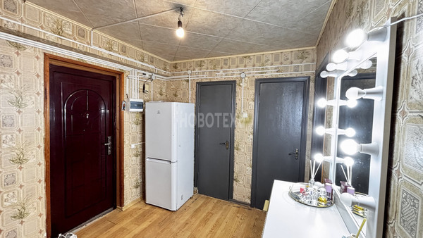 Продам двухкомнатную (2-комн.) квартиру, Маршала Жукова ул, 3, Крымск г