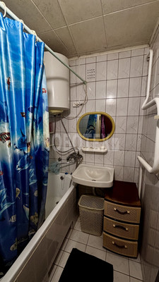 Продам двухкомнатную (2-комн.) квартиру, Маршала Жукова ул, 3, Крымск г