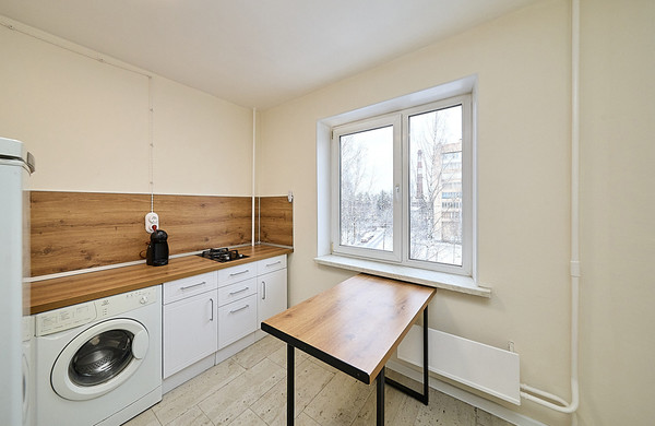 Продам двухкомнатную (2-комн.) квартиру, Плоткина ул, 3к2, Всеволожск г