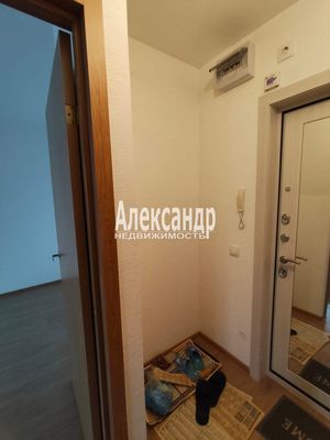 Продам однокомнатную (1-комн.) квартиру, Колпинская ул, 28к1, Колпино г