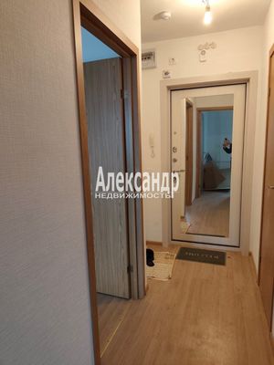 Продам однокомнатную (1-комн.) квартиру, Колпинская ул, 28к1, Колпино г