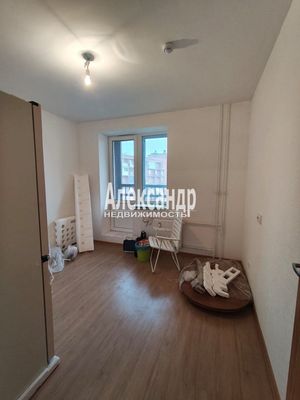 Продам однокомнатную (1-комн.) квартиру, Колпинская ул, 28к1, Колпино г