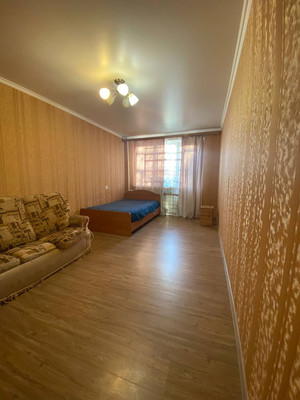 Сдам двухкомнатную (2-комн.) квартиру, 30 лет Победы ул, 98, Армавир г