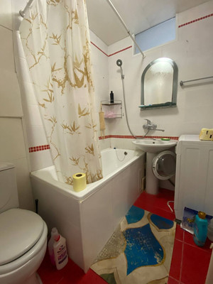 Сдам двухкомнатную (2-комн.) квартиру, 30 лет Победы ул, 98, Армавир г