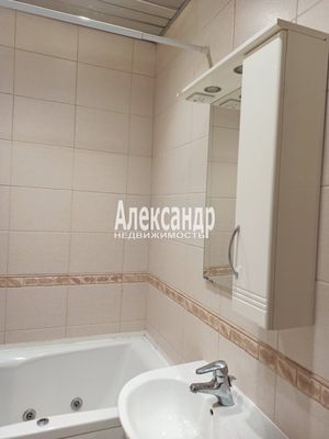 Сдам трехкомнатную (3-комн.) квартиру, Кронверкский пр-кт, 71/46, Санкт-Петербург г