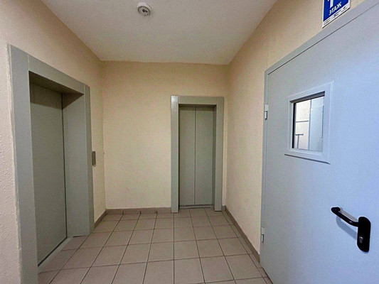 Продам двухкомнатную (2-комн.) квартиру, Объездная дорога ул, 2, Сосновый Бор п