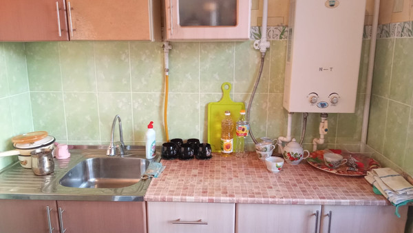 Продам трехкомнатную (3-комн.) квартиру, Первомайский пер, 20, Кавказская ст-ца