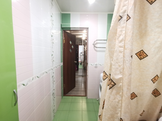 Продам однокомнатную (1-комн.) квартиру, Восточная ул, 5, Березовский г