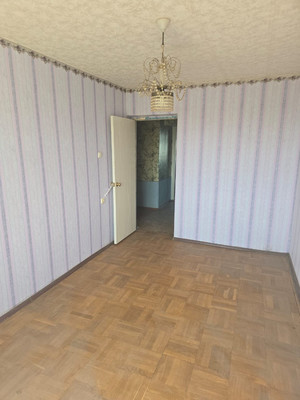 Продам трехкомнатную (3-комн.) квартиру, Полины Осипенко ул, 112, Армавир г