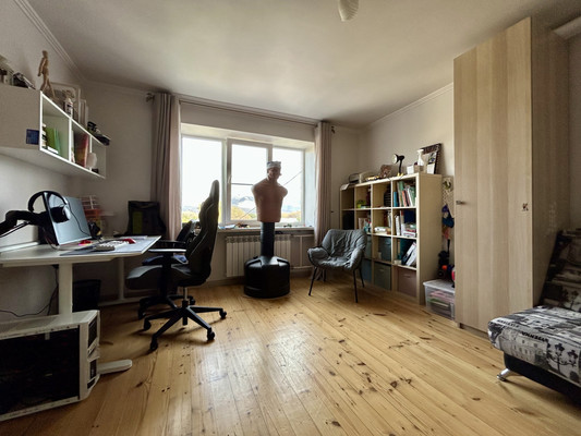 Продам трехкомнатную (3-комн.) квартиру, Советов ул, 23, Новороссийск г