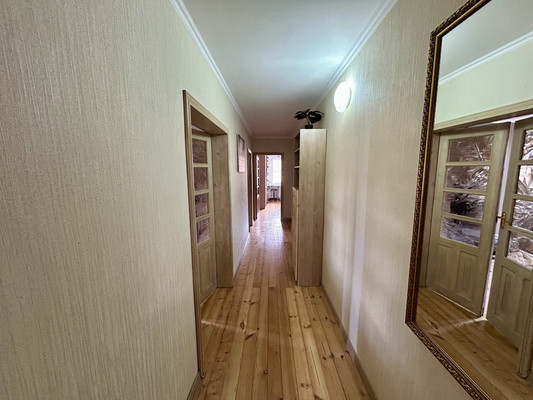 Продам трехкомнатную (3-комн.) квартиру, Советов ул, 23, Новороссийск г