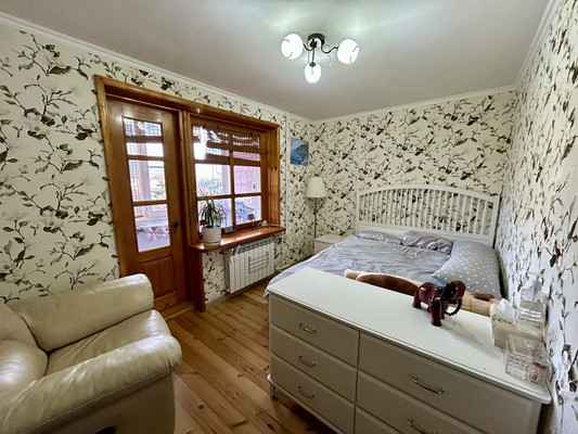 Продам трехкомнатную (3-комн.) квартиру, Советов ул, 23, Новороссийск г