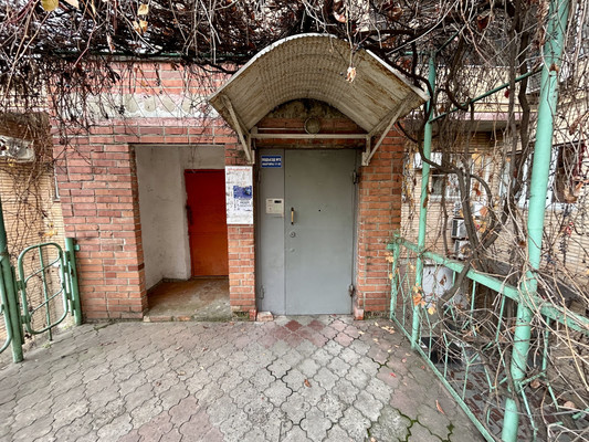 Продам трехкомнатную (3-комн.) квартиру, Советов ул, 23, Новороссийск г