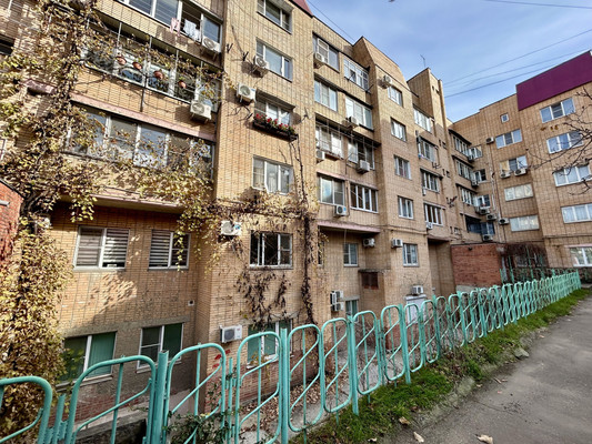 Продам трехкомнатную (3-комн.) квартиру, Советов ул, 23, Новороссийск г