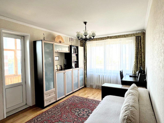 Продам двухкомнатную (2-комн.) квартиру, Дугина ул, 17, Жуковский г