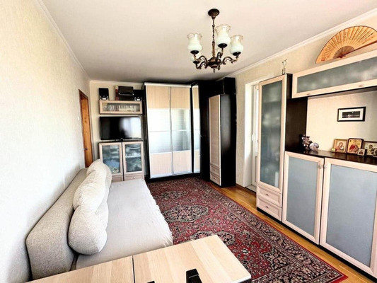 Продам двухкомнатную (2-комн.) квартиру, Дугина ул, 17, Жуковский г