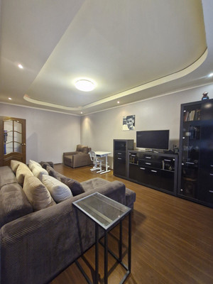 Продам однокомнатную (1-комн.) квартиру, Парковый пер, 4, Троицк г