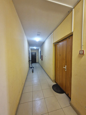 Продам однокомнатную (1-комн.) квартиру, Парковый пер, 4, Троицк г