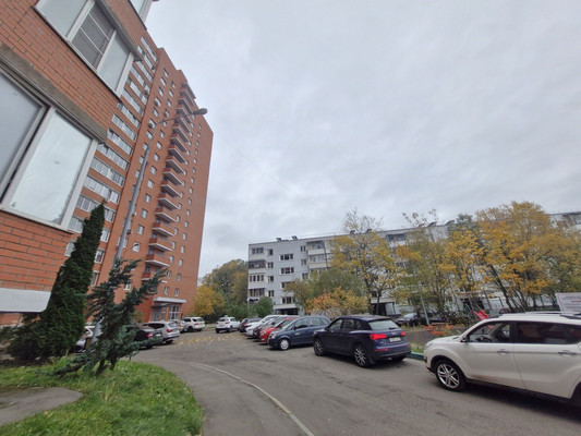 Продам однокомнатную (1-комн.) квартиру, Парковый пер, 4, Троицк г