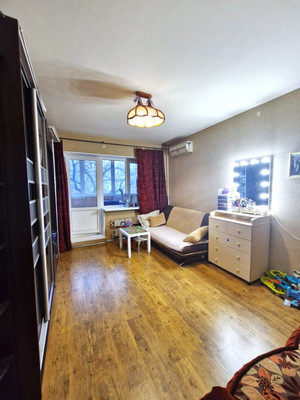 Продам двухкомнатную (2-комн.) квартиру, 1905 года ул, 3, Москва г