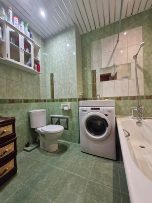 Продам двухкомнатную (2-комн.) квартиру, 1905 года ул, 3, Москва г