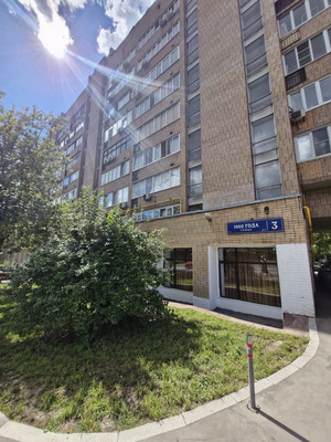 Продам двухкомнатную (2-комн.) квартиру, 1905 года ул, 3, Москва г