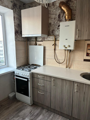 Продам однокомнатную (1-комн.) квартиру, Киевская ул, 116, Симферополь г