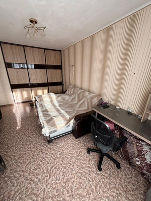 Продам однокомнатную (1-комн.) квартиру, Киевская ул, 116, Симферополь г