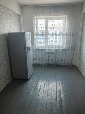 Продам трехкомнатную (3-комн.) квартиру, Плеханова ул, 2, Черемхово г