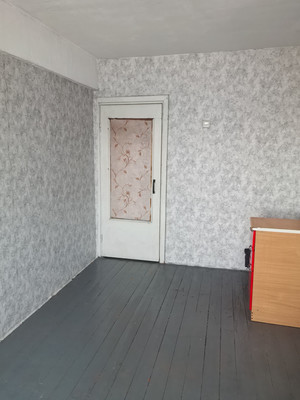 Продам трехкомнатную (3-комн.) квартиру, Плеханова ул, 2, Черемхово г