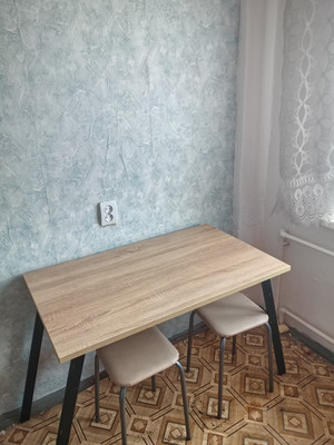 Продам трехкомнатную (3-комн.) квартиру, Плеханова ул, 2, Черемхово г