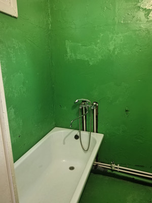 Продам трехкомнатную (3-комн.) квартиру, Плеханова ул, 2, Черемхово г