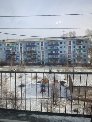 Продам трехкомнатную (3-комн.) квартиру, Плеханова ул, 2, Черемхово г