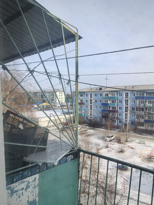 Продам трехкомнатную (3-комн.) квартиру, Плеханова ул, 2, Черемхово г